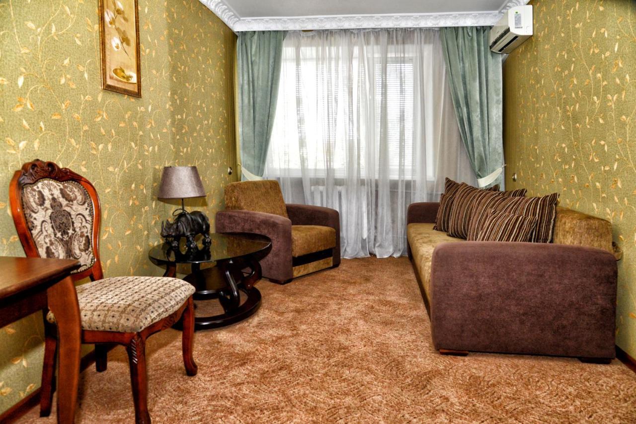 Green City Hotel นิโกลาเยฟ ภายนอก รูปภาพ