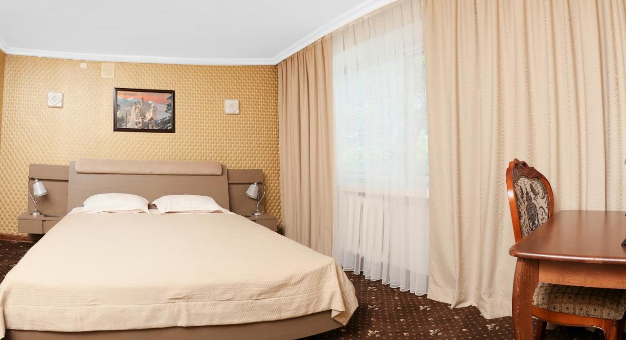Green City Hotel นิโกลาเยฟ ภายนอก รูปภาพ