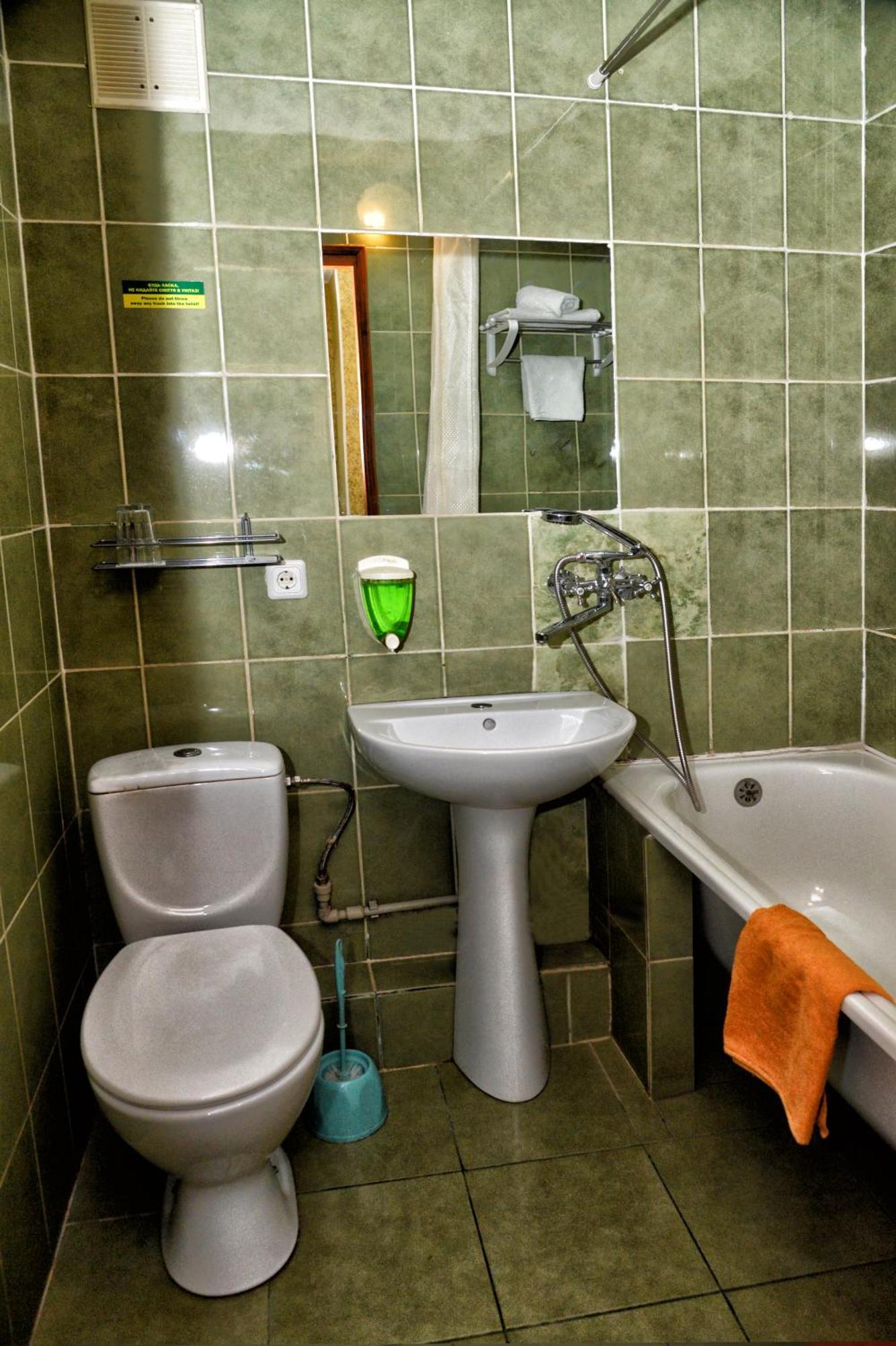 Green City Hotel นิโกลาเยฟ ภายนอก รูปภาพ